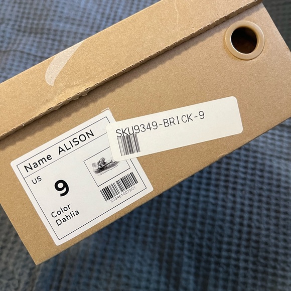 Mi.iM Sandals - Picture 6 of 6